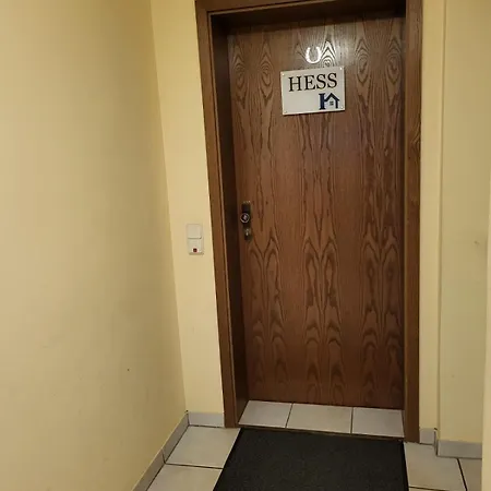 شقة Hess روست